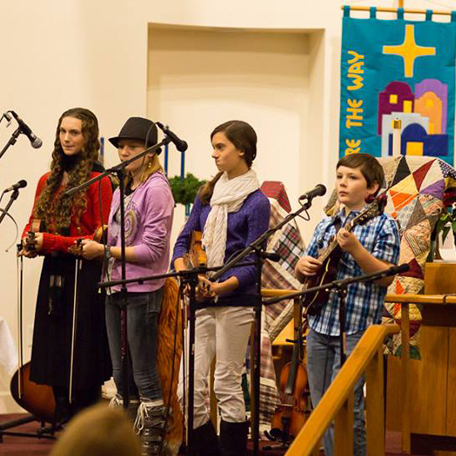 Appalachian-Christmas-Mountain-Home-Music.jpg